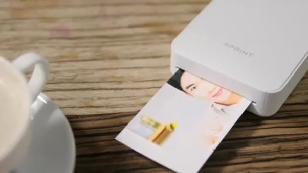 Печать фотографий на карманном фотопринтере Сяоми Печать фотографий на Xprint Phone Photo Printer